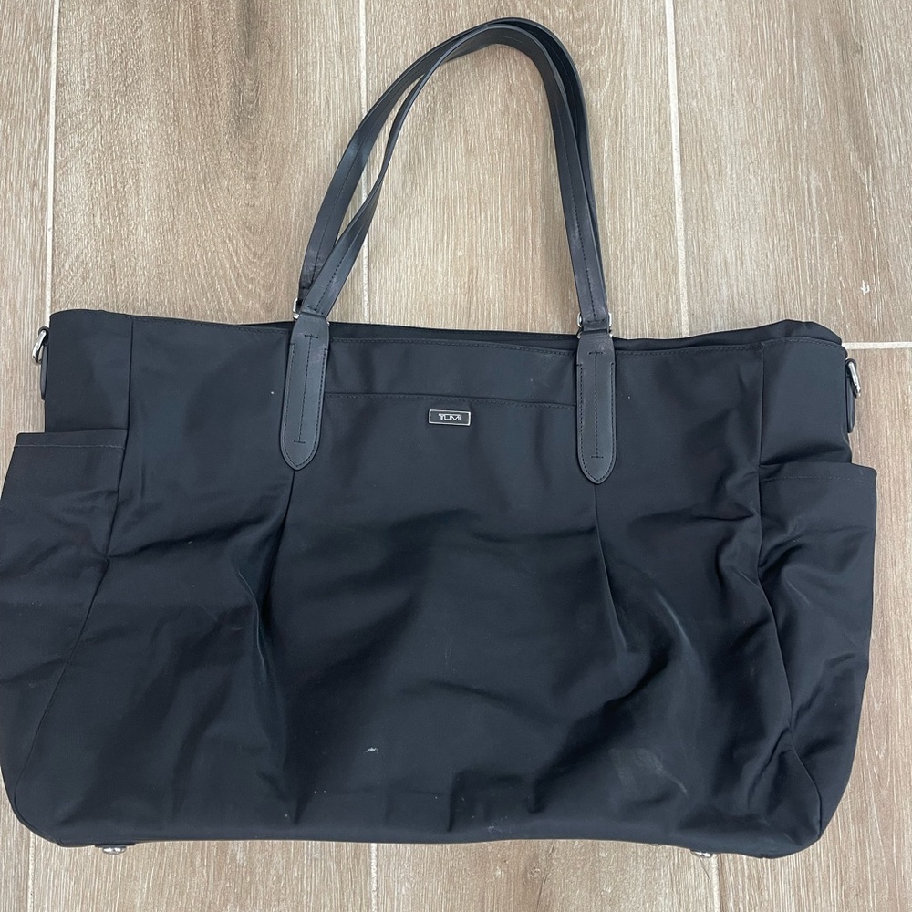 TUMI Black Voyager Tote
Carryon Travel Bag Weekend